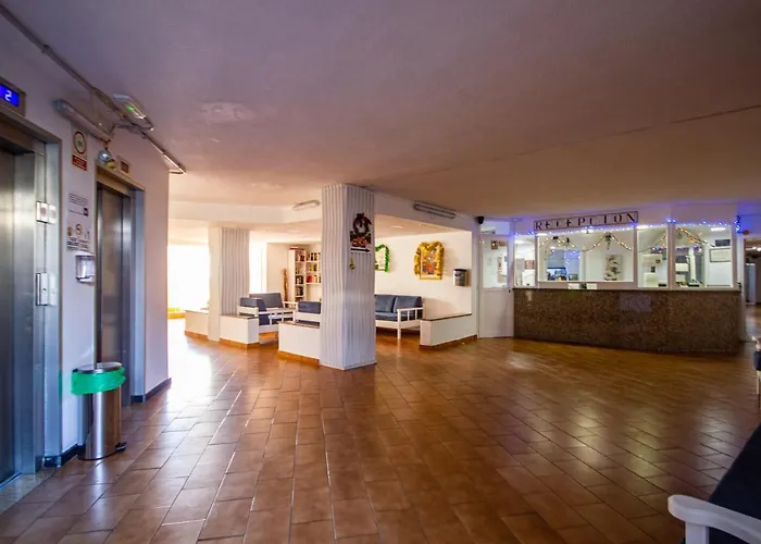 Seaview Friendly 5 بلايا ديل إنغلز